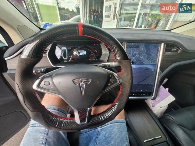 Белый Тесла Модель Х, объемом двигателя 0 л и пробегом 290 тыс. км за 29000 $, фото 10 на Automoto.ua