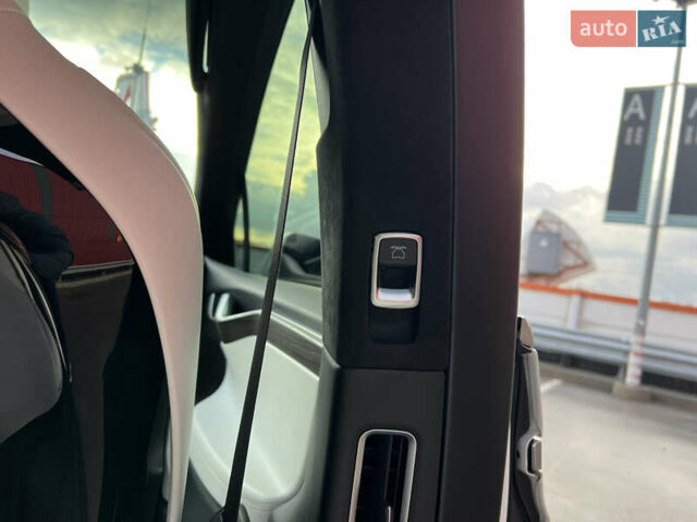 Белый Тесла Модель Х, объемом двигателя 0 л и пробегом 170 тыс. км за 19900 $, фото 44 на Automoto.ua