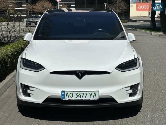 Белый Тесла Модель Х, объемом двигателя 0 л и пробегом 128 тыс. км за 48000 $, фото 39 на Automoto.ua