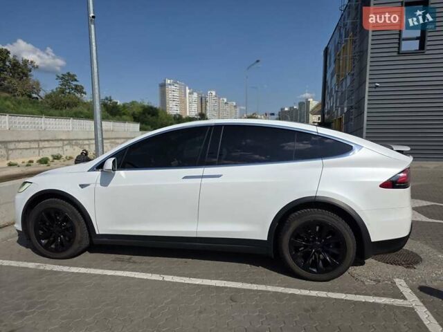 Білий Тесла Модель Х, об'ємом двигуна 0 л та пробігом 180 тис. км за 25000 $, фото 3 на Automoto.ua