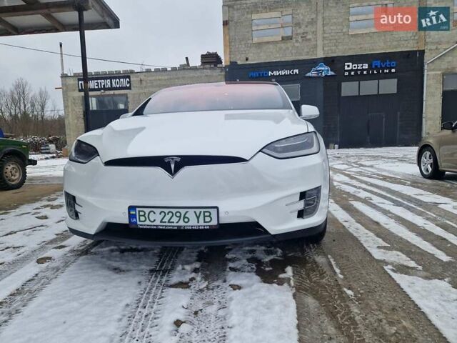 Білий Тесла Модель Х, об'ємом двигуна 0 л та пробігом 163 тис. км за 20900 $, фото 1 на Automoto.ua