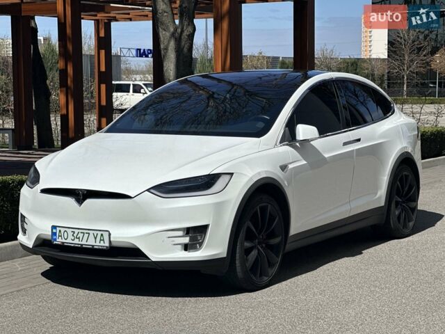 Белый Тесла Модель Х, объемом двигателя 0 л и пробегом 129 тыс. км за 27000 $, фото 37 на Automoto.ua