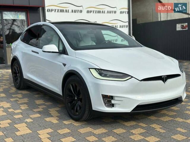 Білий Тесла Модель Х, об'ємом двигуна 0 л та пробігом 147 тис. км за 19750 $, фото 2 на Automoto.ua