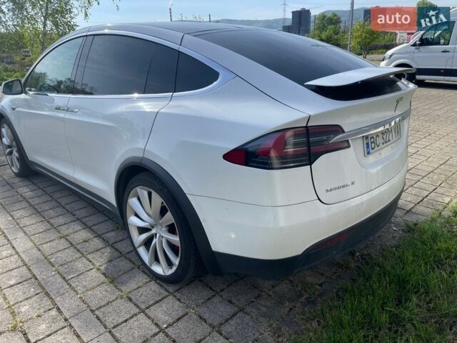 Белый Тесла Модель Х, объемом двигателя 0 л и пробегом 232 тыс. км за 22000 $, фото 3 на Automoto.ua