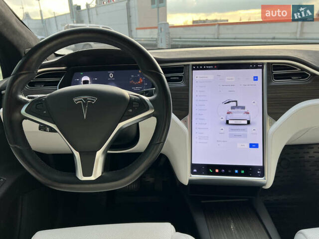 Белый Тесла Модель Х, объемом двигателя 0 л и пробегом 170 тыс. км за 19900 $, фото 33 на Automoto.ua