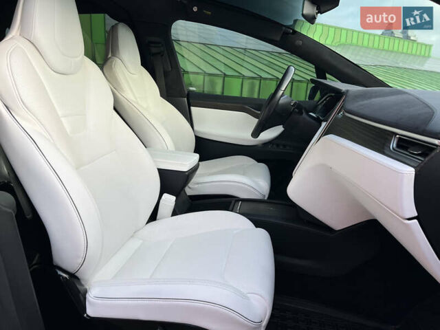Белый Тесла Модель Х, объемом двигателя 0 л и пробегом 170 тыс. км за 19900 $, фото 39 на Automoto.ua