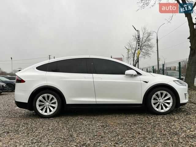 Белый Тесла Модель Х, объемом двигателя 0 л и пробегом 126 тыс. км за 25000 $, фото 8 на Automoto.ua