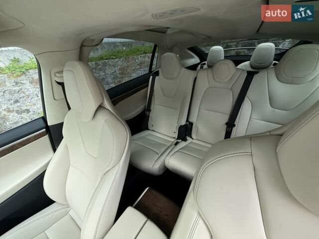 Білий Тесла Модель Х, об'ємом двигуна 0 л та пробігом 92 тис. км за 26490 $, фото 56 на Automoto.ua