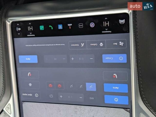 Белый Тесла Модель Х, объемом двигателя 0 л и пробегом 220 тыс. км за 19700 $, фото 24 на Automoto.ua