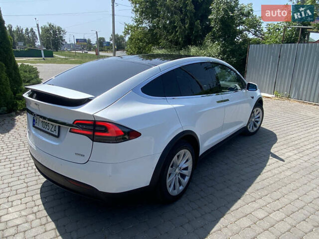 Белый Тесла Модель Х, объемом двигателя 0 л и пробегом 160 тыс. км за 28500 $, фото 8 на Automoto.ua