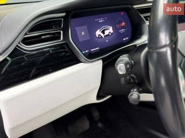 Білий Тесла Модель Х, об'ємом двигуна 0 л та пробігом 64 тис. км за 29900 $, фото 14 на Automoto.ua