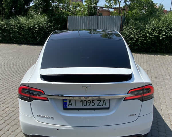 Белый Тесла Модель Х, объемом двигателя 0 л и пробегом 160 тыс. км за 28500 $, фото 9 на Automoto.ua