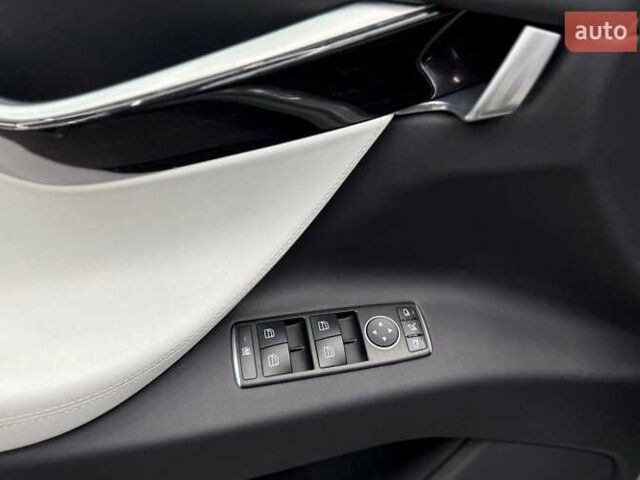 Білий Тесла Модель Х, об'ємом двигуна 0 л та пробігом 64 тис. км за 29900 $, фото 9 на Automoto.ua