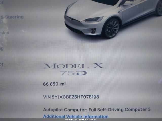 Белый Тесла Модель Х, объемом двигателя 0 л и пробегом 66 тыс. км за 6500 $, фото 14 на Automoto.ua