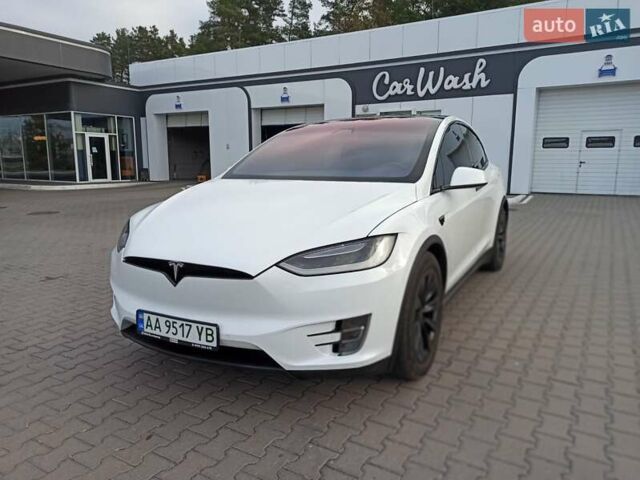 Белый Тесла Модель Х, объемом двигателя 0 л и пробегом 183 тыс. км за 26000 $, фото 23 на Automoto.ua