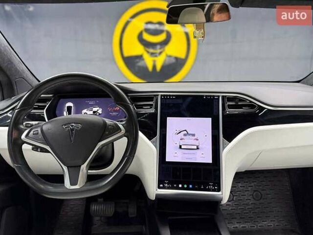 Білий Тесла Модель Х, об'ємом двигуна 0 л та пробігом 64 тис. км за 29900 $, фото 17 на Automoto.ua