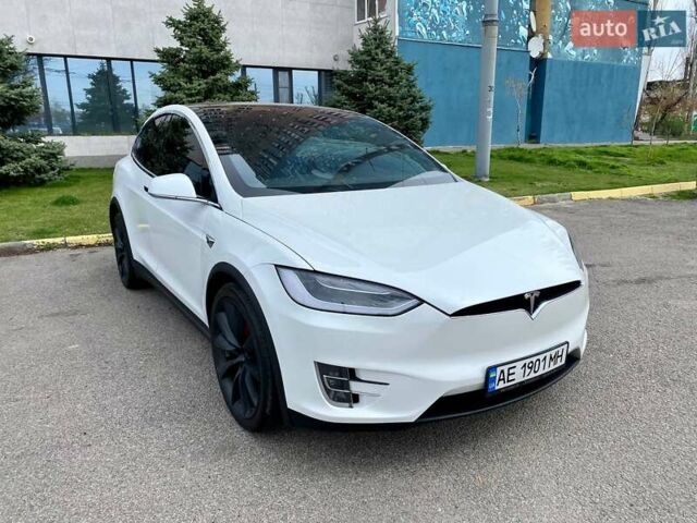 Білий Тесла Модель Х, об'ємом двигуна 0 л та пробігом 142 тис. км за 39000 $, фото 5 на Automoto.ua