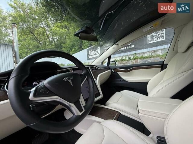Білий Тесла Модель Х, об'ємом двигуна 0 л та пробігом 92 тис. км за 26490 $, фото 48 на Automoto.ua