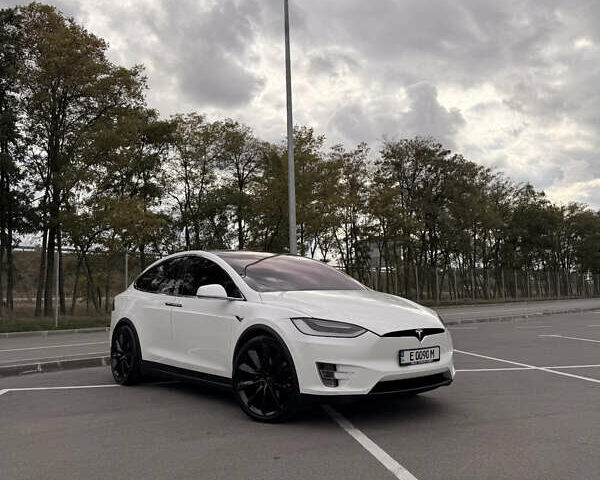 Тесла Модель Х 2017 у Дніпро (Дніпропетровську) на Automoto.ua Білий Тесла Модель Х, об'ємом двигуна 0 л та пробігом 83 тис. км за 33300 $, фото 8 на Automoto.ua