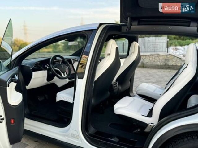 Тесла Модель Х 2017 в Одессе на Automoto.ua Белый Тесла Модель Х, объемом двигателя 0 л и пробегом 110 тыс. км за 26000 $, фото 5 на Automoto.ua