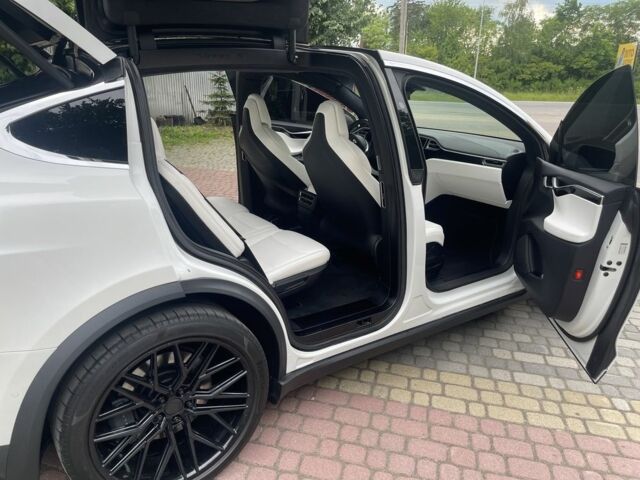 Білий Тесла Модель Х, об'ємом двигуна 0 л та пробігом 120 тис. км за 26900 $, фото 3 на Automoto.ua