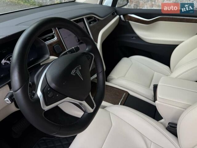 Білий Тесла Модель Х, об'ємом двигуна 0 л та пробігом 92 тис. км за 26490 $, фото 47 на Automoto.ua