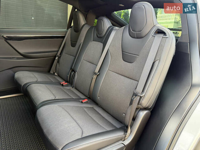 Белый Тесла Модель Х, объемом двигателя 0 л и пробегом 112 тыс. км за 31519 $, фото 65 на Automoto.ua
