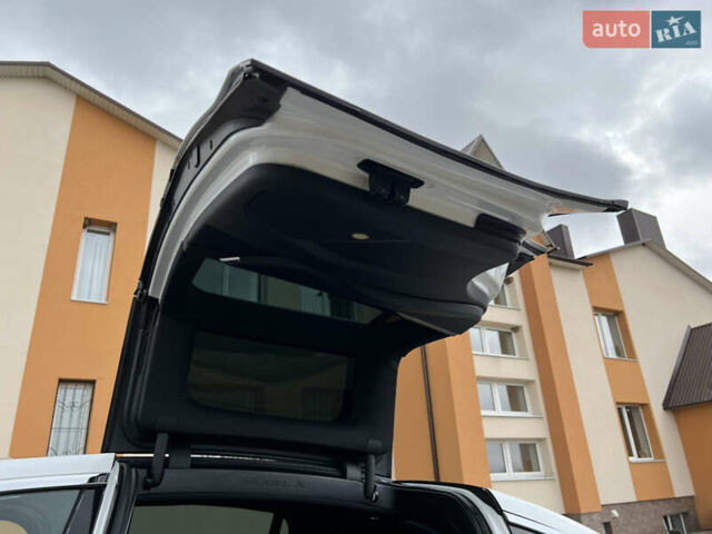 Белый Тесла Модель Х, объемом двигателя 0 л и пробегом 112 тыс. км за 31580 $, фото 84 на Automoto.ua