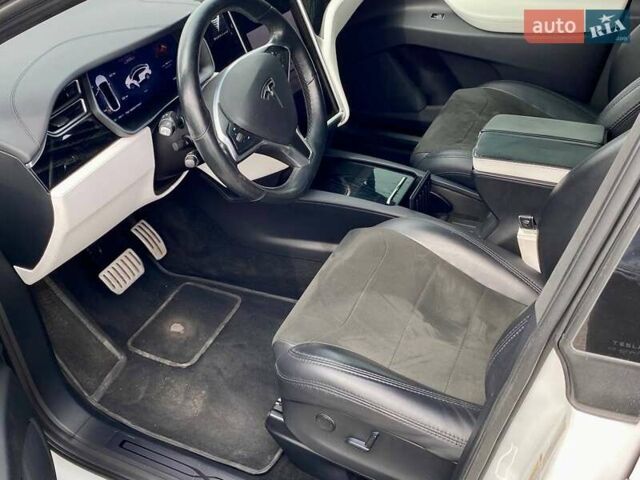 Білий Тесла Модель Х, об'ємом двигуна 0 л та пробігом 142 тис. км за 39000 $, фото 18 на Automoto.ua