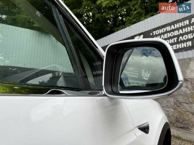Білий Тесла Модель Х, об'ємом двигуна 0 л та пробігом 92 тис. км за 26490 $, фото 32 на Automoto.ua