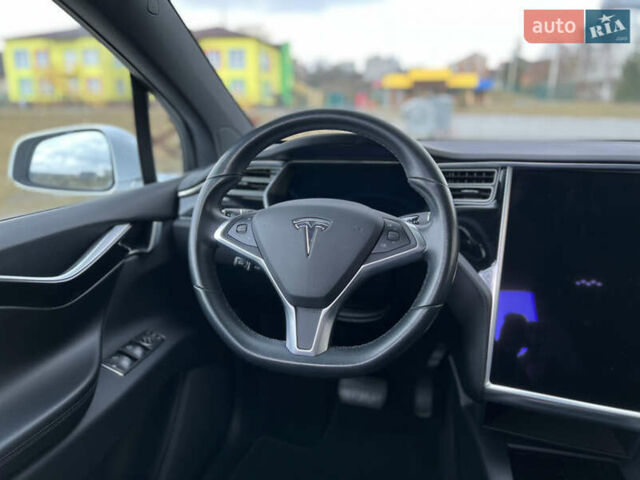 Белый Тесла Модель Х, объемом двигателя 0 л и пробегом 112 тыс. км за 31580 $, фото 91 на Automoto.ua