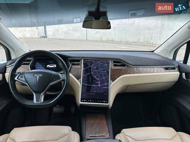 Білий Тесла Модель Х, об'ємом двигуна 0 л та пробігом 110 тис. км за 29900 $, фото 30 на Automoto.ua