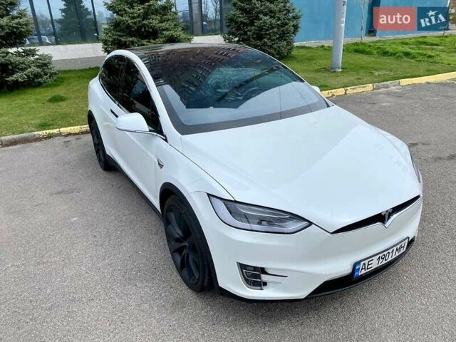 Білий Тесла Модель Х, об'ємом двигуна 0 л та пробігом 142 тис. км за 39000 $, фото 4 на Automoto.ua