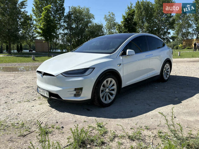 Белый Тесла Модель Х, объемом двигателя 0 л и пробегом 103 тыс. км за 22400 $, фото 17 на Automoto.ua