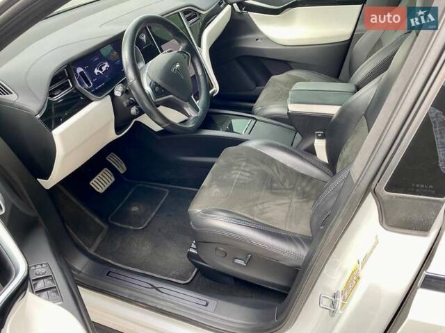 Білий Тесла Модель Х, об'ємом двигуна 0 л та пробігом 142 тис. км за 39000 $, фото 19 на Automoto.ua