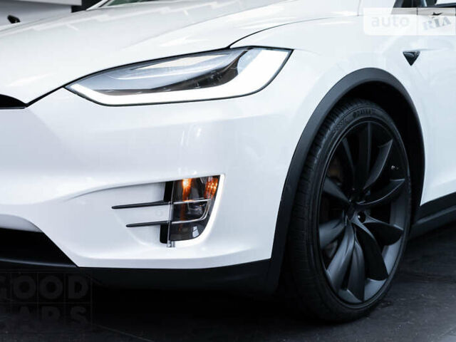 Білий Тесла Модель Х, об'ємом двигуна 0 л та пробігом 75 тис. км за 37000 $, фото 10 на Automoto.ua