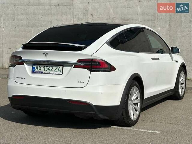 Білий Тесла Модель Х, об'ємом двигуна 0 л та пробігом 110 тис. км за 29900 $, фото 5 на Automoto.ua