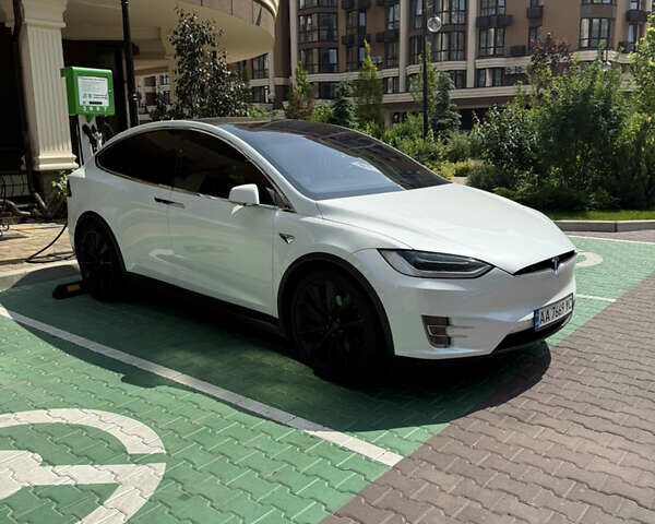 Тесла Модель Х 2017 в Харькове на Automoto.ua Белый Тесла Модель Х, объемом двигателя 0 л и пробегом 115 тыс. км за 37000 $, фото 10 на Automoto.ua
