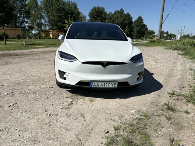 Белый Тесла Модель Х, объемом двигателя 0 л и пробегом 103 тыс. км за 22900 $, фото 18 на Automoto.ua