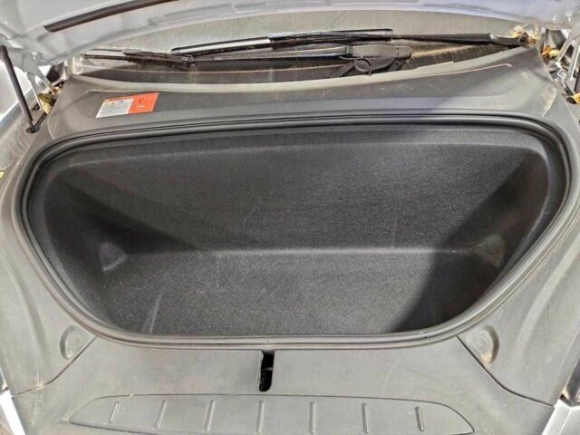 Білий Тесла Модель Х, об'ємом двигуна 0 л та пробігом 101 тис. км за 7500 $, фото 11 на Automoto.ua