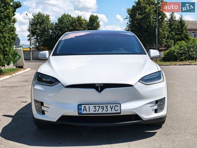 Білий Тесла Модель Х, об'ємом двигуна 0 л та пробігом 181 тис. км за 21200 $, фото 2 на Automoto.ua