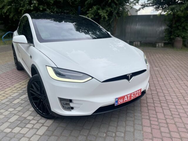 Білий Тесла Модель Х, об'ємом двигуна 0 л та пробігом 120 тис. км за 26900 $, фото 8 на Automoto.ua