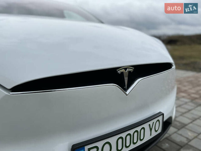 Белый Тесла Модель Х, объемом двигателя 0 л и пробегом 112 тыс. км за 31580 $, фото 22 на Automoto.ua