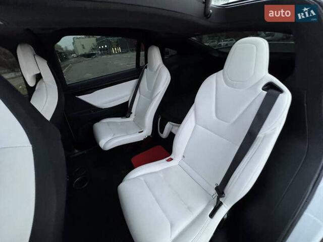 Білий Тесла Модель Х, об'ємом двигуна 0 л та пробігом 100 тис. км за 24999 $, фото 29 на Automoto.ua