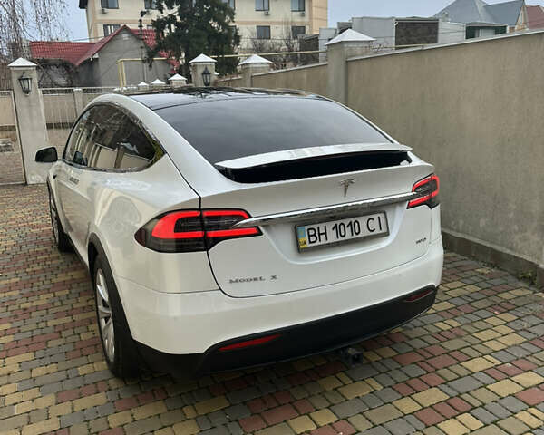 Белый Тесла Модель Х, объемом двигателя 0 л и пробегом 70 тыс. км за 24000 $, фото 18 на Automoto.ua