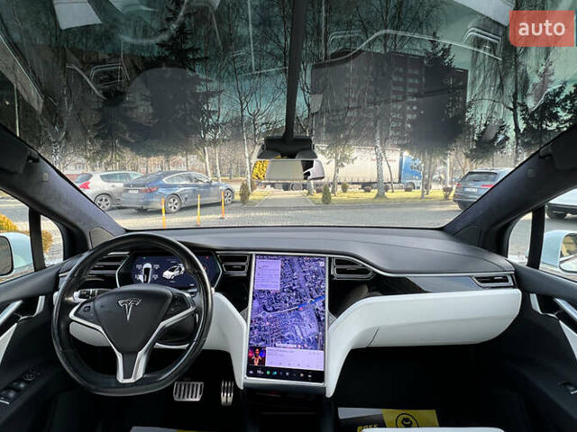 Белый Тесла Модель Х, объемом двигателя 0 л и пробегом 72 тыс. км за 40650 $, фото 13 на Automoto.ua