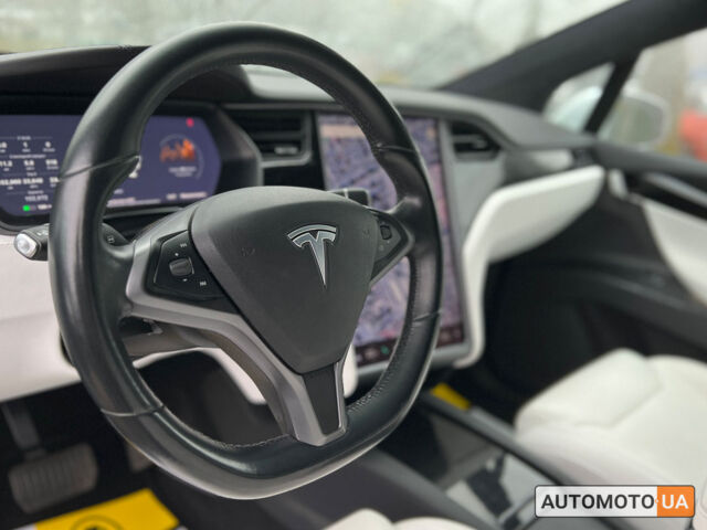 Белый Тесла Модель Х, объемом двигателя 75 л и пробегом 150 тыс. км за 26700 $, фото 25 на Automoto.ua