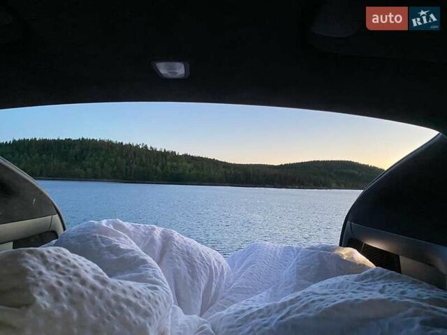 Белый Тесла Модель Х, объемом двигателя 0 л и пробегом 60 тыс. км за 28999 $, фото 24 на Automoto.ua