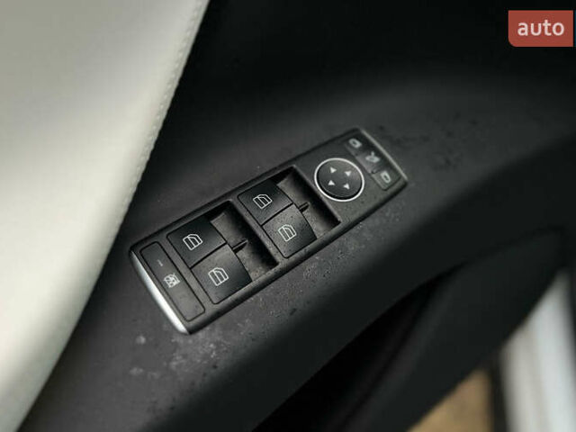 Белый Тесла Модель Х, объемом двигателя 0 л и пробегом 150 тыс. км за 25700 $, фото 21 на Automoto.ua