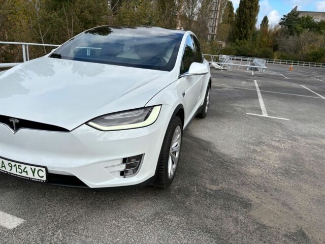 Тесла Модель Х 2018 в Киеве на Automoto.ua Белый Тесла Модель Х, объемом двигателя 0 л и пробегом 89 тыс. км за 548 $, фото 16 на Automoto.ua